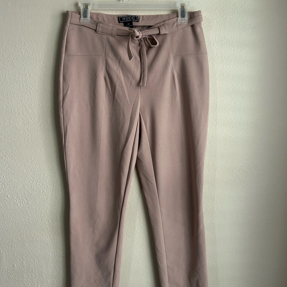 NYC Tan Tailored Trousers with Straight-Leg Silhouette